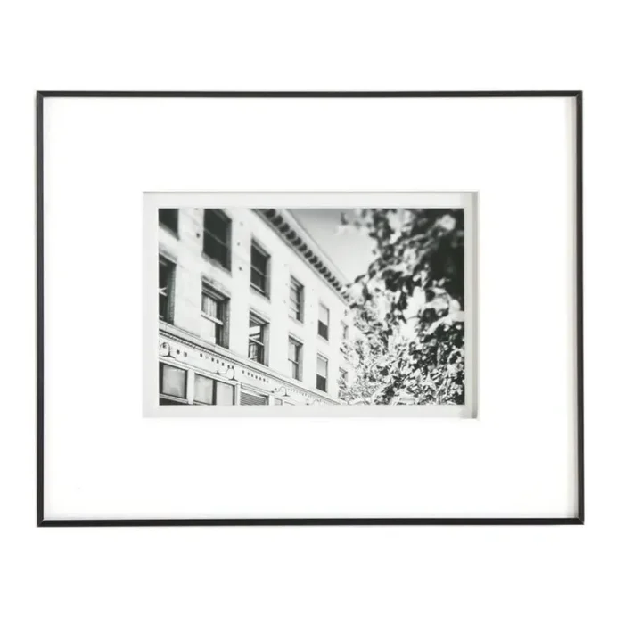 0828 (A+D) BW Street Building (10″ x 8″)
