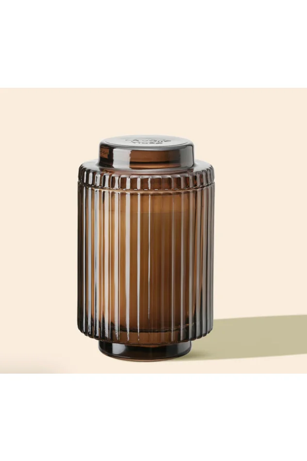 AMELIE-SAFFRON & OUD 11 OZ CANDLE