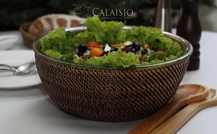 Calaisio 11″ Round Serving Bowl With Glass Bowl