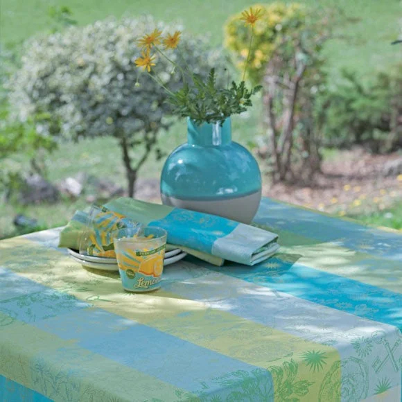 Garnier Thiebaut Mille Alcees Narcisse 69*69 Tablecloth