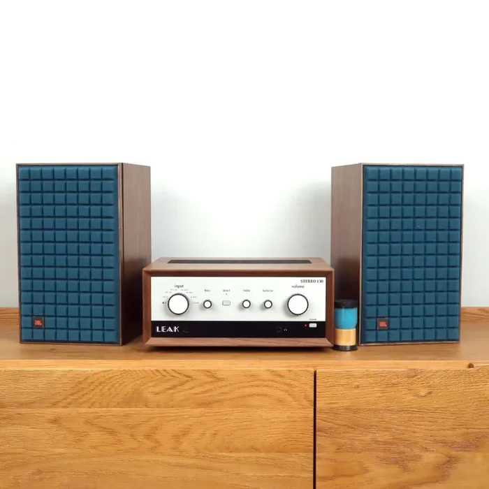 JBL: Leak Stereo 130 Amplifier / L52 Speaker Package