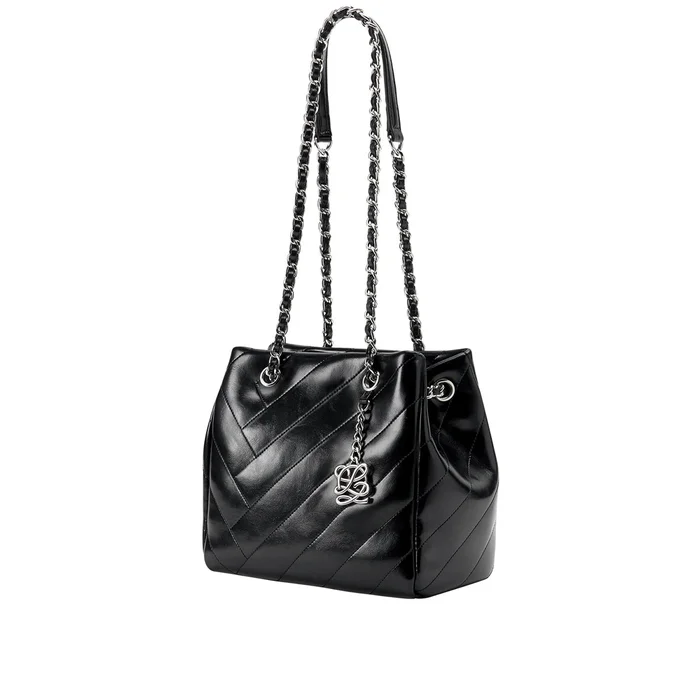 LOUIS QUATORZE Canelé Chain Bucket Bag