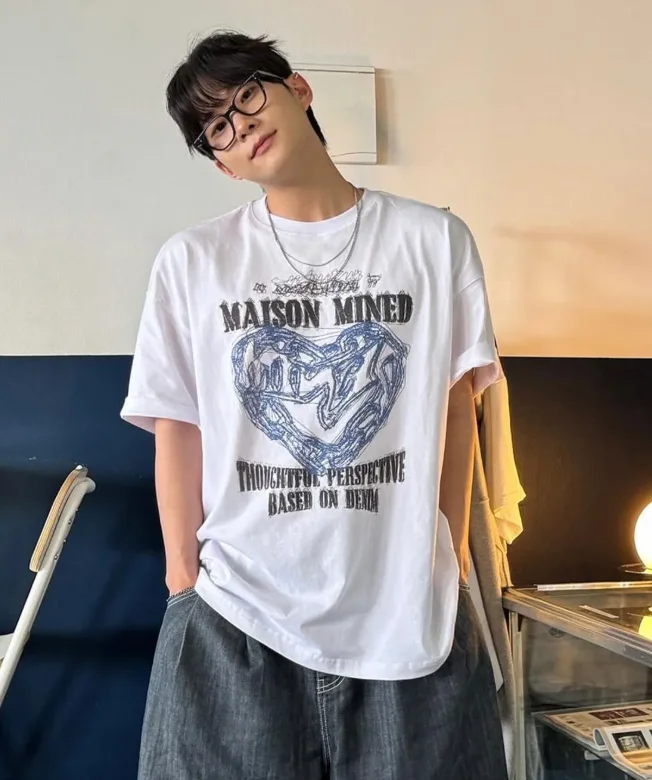 MAISON MINED DOODLE HEART HALF T Shirt