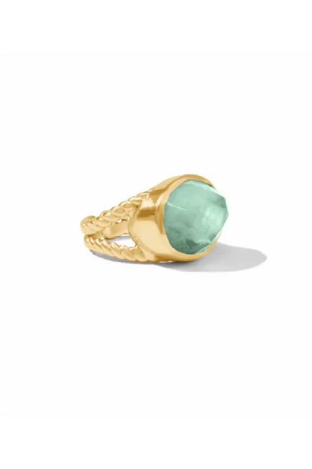 Nassau Statement Ring