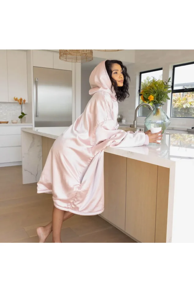 SATIN HOODIE LOUNG ROBE