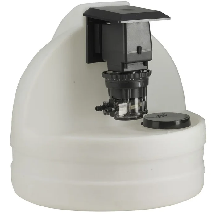 Stenner Single Head Adjustable Pump with 7.5 Gallon Tank #7 Tube 1.1-22.0 GPD