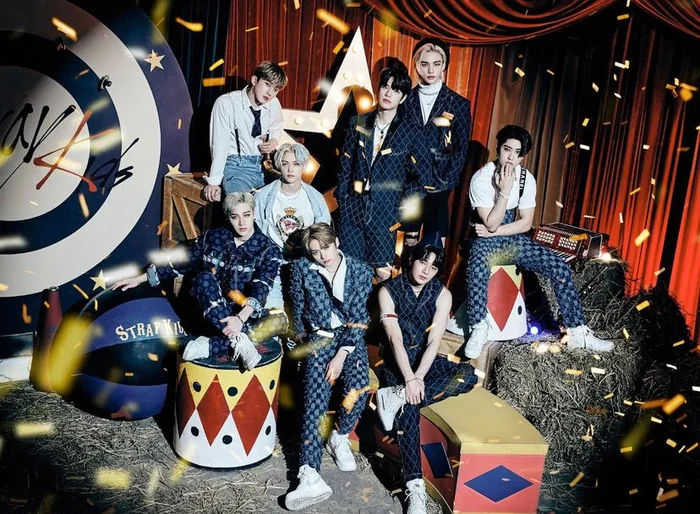 Stray Kids 2nd Mini Japanese Album “Circus”