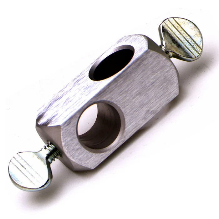 T&S Brass BL-9000-10 Clamp With Slip Holes For 3/4″ Diameter Rod