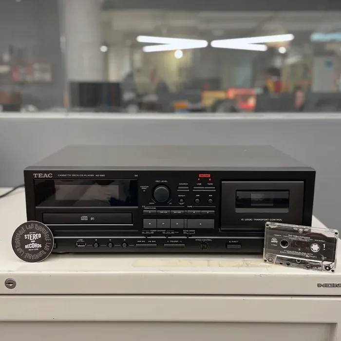 Teac: AD-850 Cassette Player / CD Player / USB Recorder (AD850SEB) – Black - Image 3