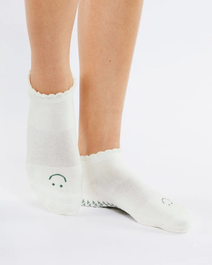 Women’s Happy Full Foot Grip Sock: M/L